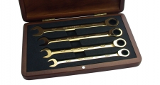 GEARTECH&#174; COMBINATION WRENCH SET IN WOODEN CASE