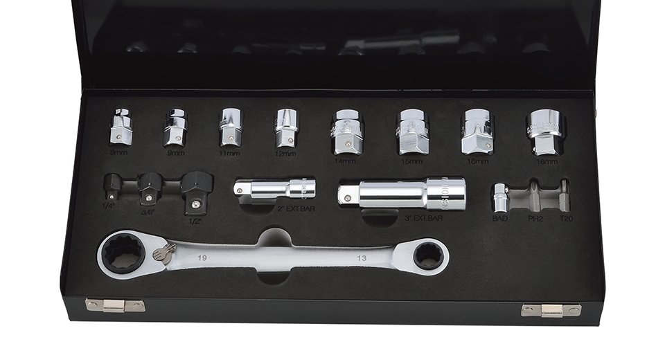 17x METRIC GO THROUGH SOCKET SET IN METAL CASE