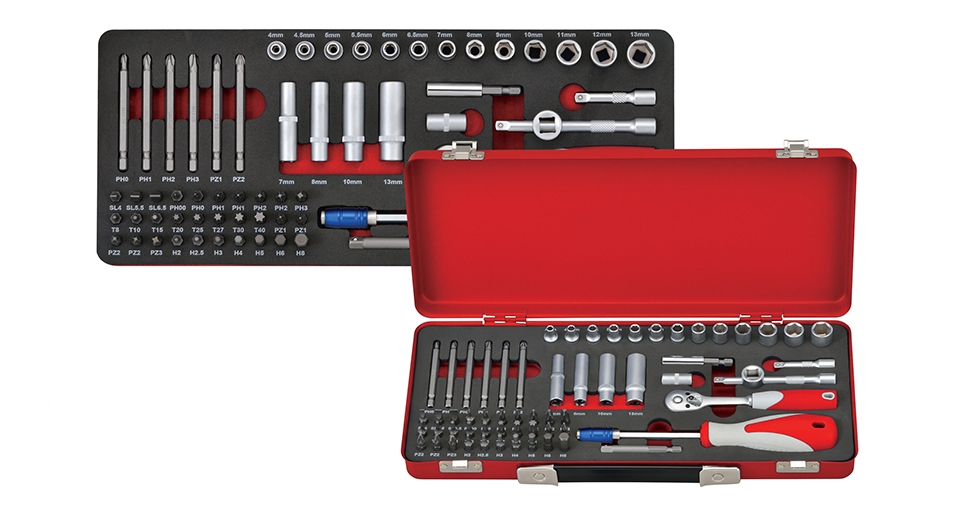 61PCS 1-4INCH DR SOCKET SET IN METAL CASE